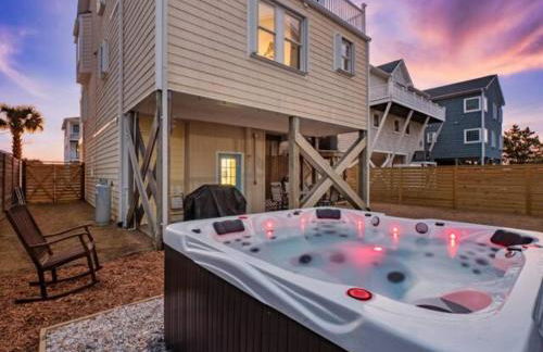 Bombastic Home - Steps to Beach - GameRm - Hot Tub - Pet Friendly - Foto 5