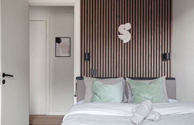 Home Away Apartments - Photo 1