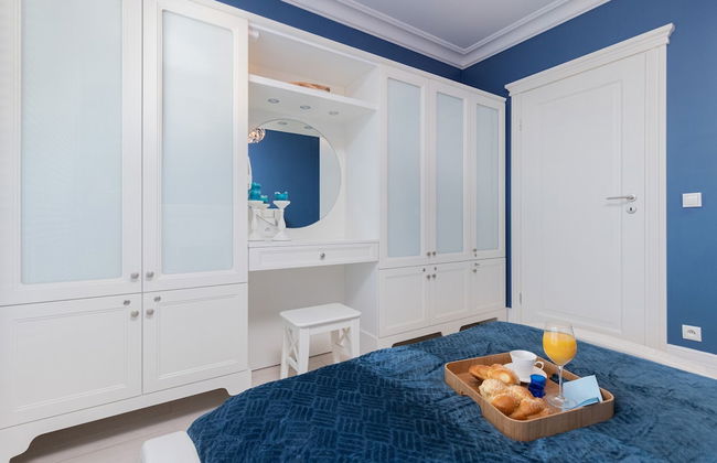 Sailor Apartment by Renters Prestige - Photo 6