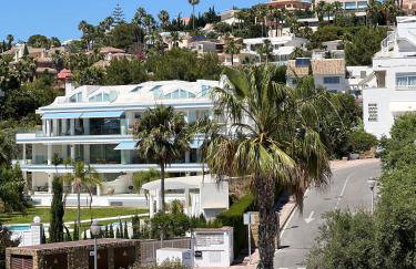 The Penthouse Panorama Exclusive Seafront Estate - Photo 37