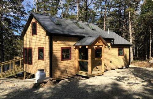 Secluded, Dog-Friendly Lakefront Cabin on Pristine Lake, Maine, for Wonderfully Romantic Getaways to Nature - Foto 1