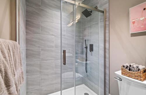 Cleveland Escape - Hot Tub - Karaoke Machine - Sleeps 12 - Foto 38