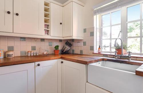 Bramblefield Cottage - Photo 8