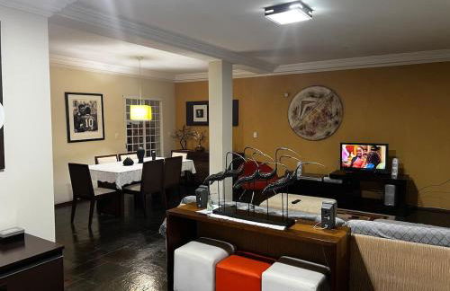 The grey house centrally located - Foto 1