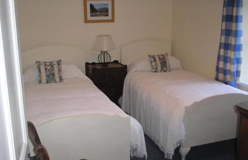 Cottage On The Square - Photo 8