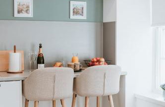 2 Bed Apartment Overlooking the Square Step Out to Shops & Dining - Foto 8