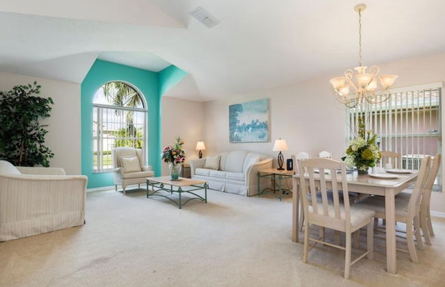 Relaxing Oak Island Pool Villa Close to Disney - Foto 11