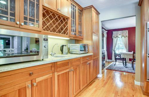 3 Mi to Megansett Beach Home with Pool and Game Room - Foto 9