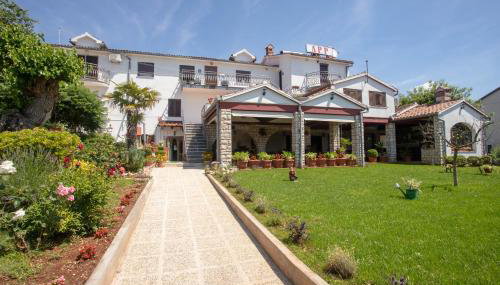 Apartments Ines - Foto 2, Garden, Garden view