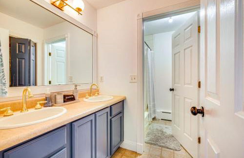 Serene Hudson Valley Escape with Pool and Grill - Foto 20