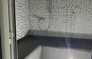 T2 Cosy Montpellier - Spa Privatif Jacuzzi Hammam Piscine Extérieure en Supplément - Photo 13