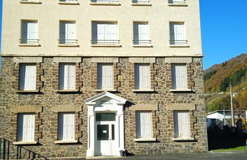 Appartement Centre Ville MONT DORE Vacances et Week-End Classé 3 Etoiles - Foto 7