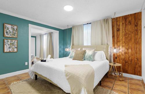 Casa Cabos - Fun in Miami - Pool BBQ - Fit 10 - Photo 11