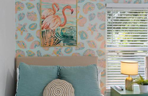 5 min Beaches~Mini Golf~Pool Table~Pets~KING BED + - Foto 18