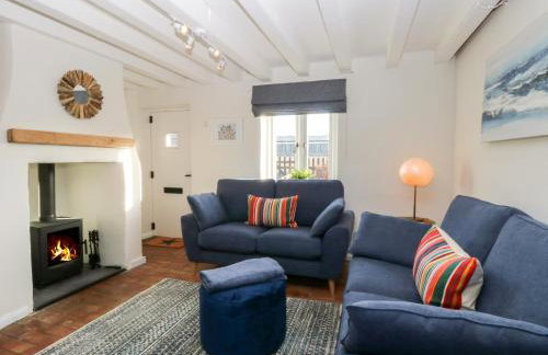 Spring Cottage - Photo 2