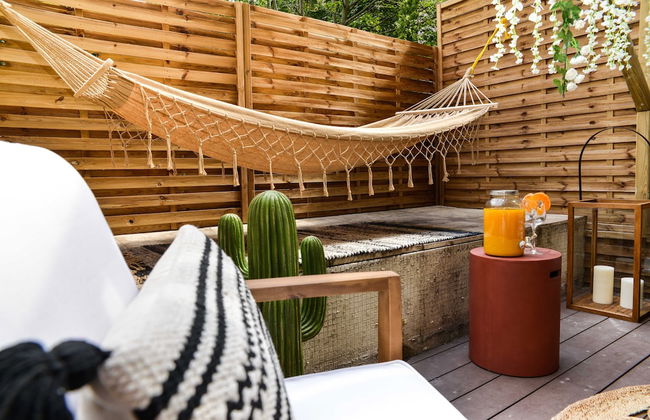 The Majestic Garden Suite - Photo 60