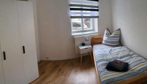 Monteur Ferienwohnungen OT Kleinwaltersdorf mit Außensitzecke und Grill - Foto 5