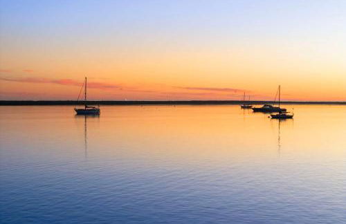 Private Home with Breathtaking Ocean Views - walk to Beaches Restaurants - Foto 46