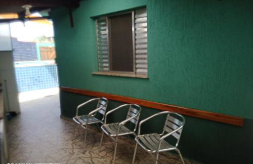 Casa com piscina , churrasqueira, Wi-Fi, em rua de Areia à 1km da praia, bairro sussegado, proíbido uso de som extremamente alto ideal para descansar - Foto 24
