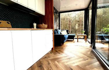 Przeszklony Tiny House w Lesie - Foto 15