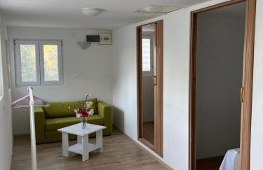 Beach Alone - Foto 21