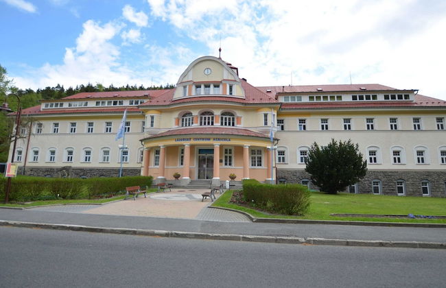 Beautiful Apartment in a Spa Resort, Only 2,5 km From the Jáchymov Chairlift - Keilberg - Photo 10