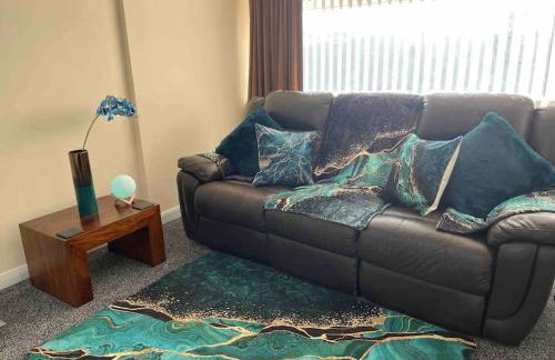 LeeVal Detached House parking - Foto 5