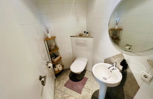 Panoramablick mit Privatparkplatz, 2 Balkone und 1,5 Bäder - Foto 20