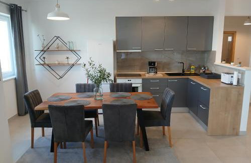 The Father's House - Foto 5