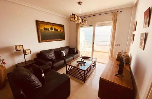 Apartamento en primera línea de playa con piscina y garaje gratuito - Foto 24