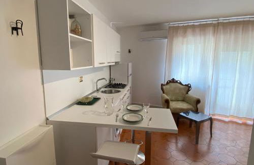 Piccolo appartamento nel centro storico di Montauro - Photo 4