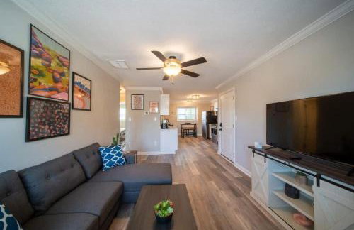 OV Mosaic - Current Suite - Photo 1