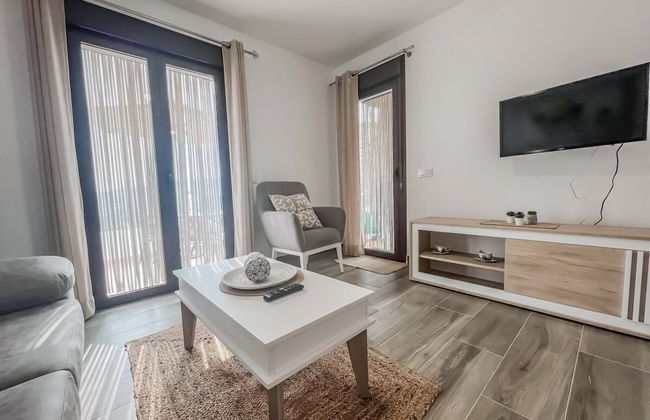 Modern Two Bedroom Apartment With Pool - Foto 17