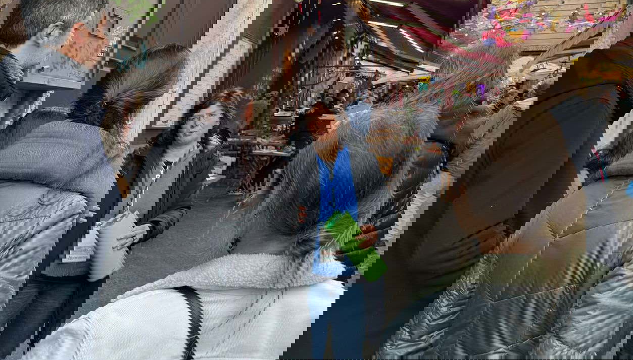 Ascoltando le spiegazioni della guida