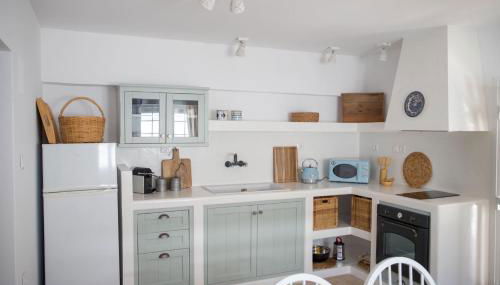 Leonidas House Renovated 2024 - Foto 2