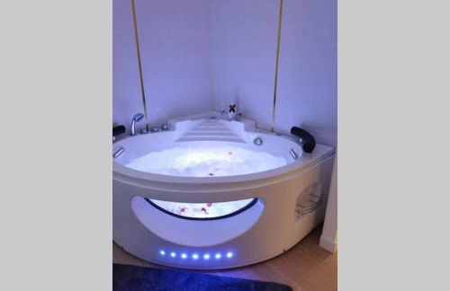 Nid d'amour baignoire/jacuzzi - Foto 1