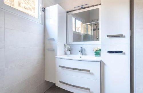 NOTRE DAME - Huge sunny modern 2BR flat - Terrace - Foto 11