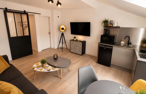 "Le Petit Paradis" au Centre Ville d'Oyonnax - Foto 9