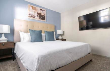 Landing Beautiful 2BD Tennis Court Clubhouse - Foto 12