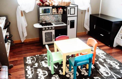 Spacious Five-Bedroom Bliss - Foto 27