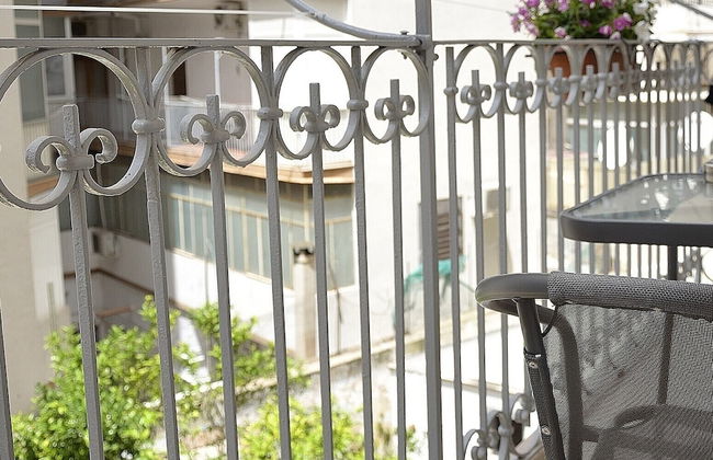 Duca 70 Suite Home - Photo 16