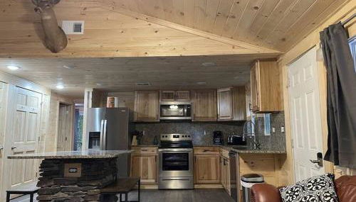 Creekside 3 bedroom 2 bath cabin on private creek - Foto 3