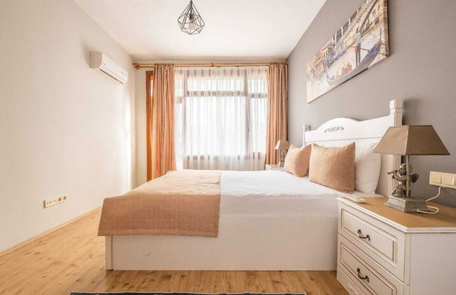 Old Town Deluxe Flats - Photo 8