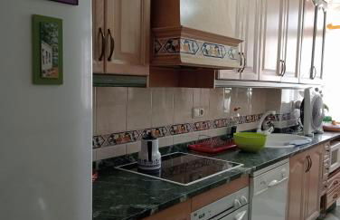 Habitación Privada Vista al Balcón - Foto 8