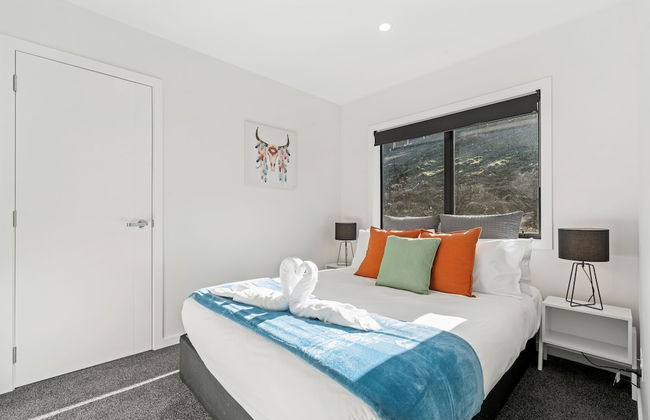 A LUCKIE CHARM - 5-BEDROOM TOWNHOUSE - Foto 4