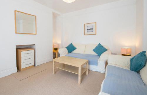 Inglenook House - Photo 3