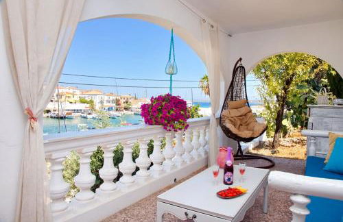 Anezo's Exceptional View - Photo 1