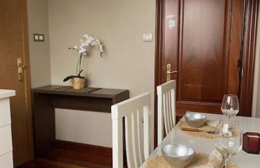 APARTAMENTO NIK en casa chalet con parking y jardin - Foto 9