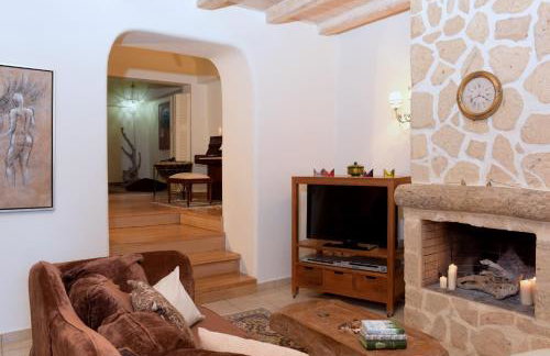 Glavounos House - Photo 18