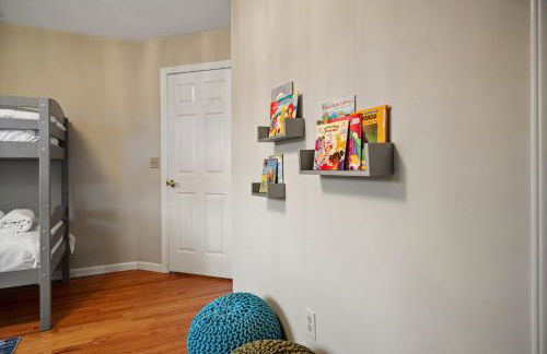 Huge Retreat w Alaska King, Pool & Jacuzzi Tub Indoor - Foto 37